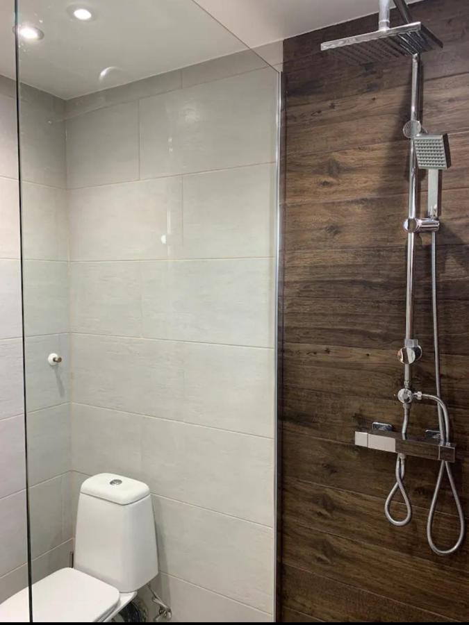 R&J Guesthouse Ro0M Grindavík Екстериор снимка